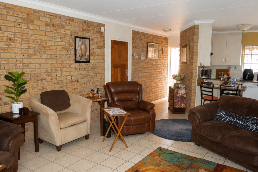 2 Bedroom Property for Sale in Doringkruin North West